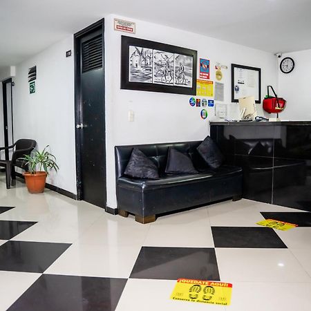 Hotel Laureles De Aburra メデジン エクステリア 写真
