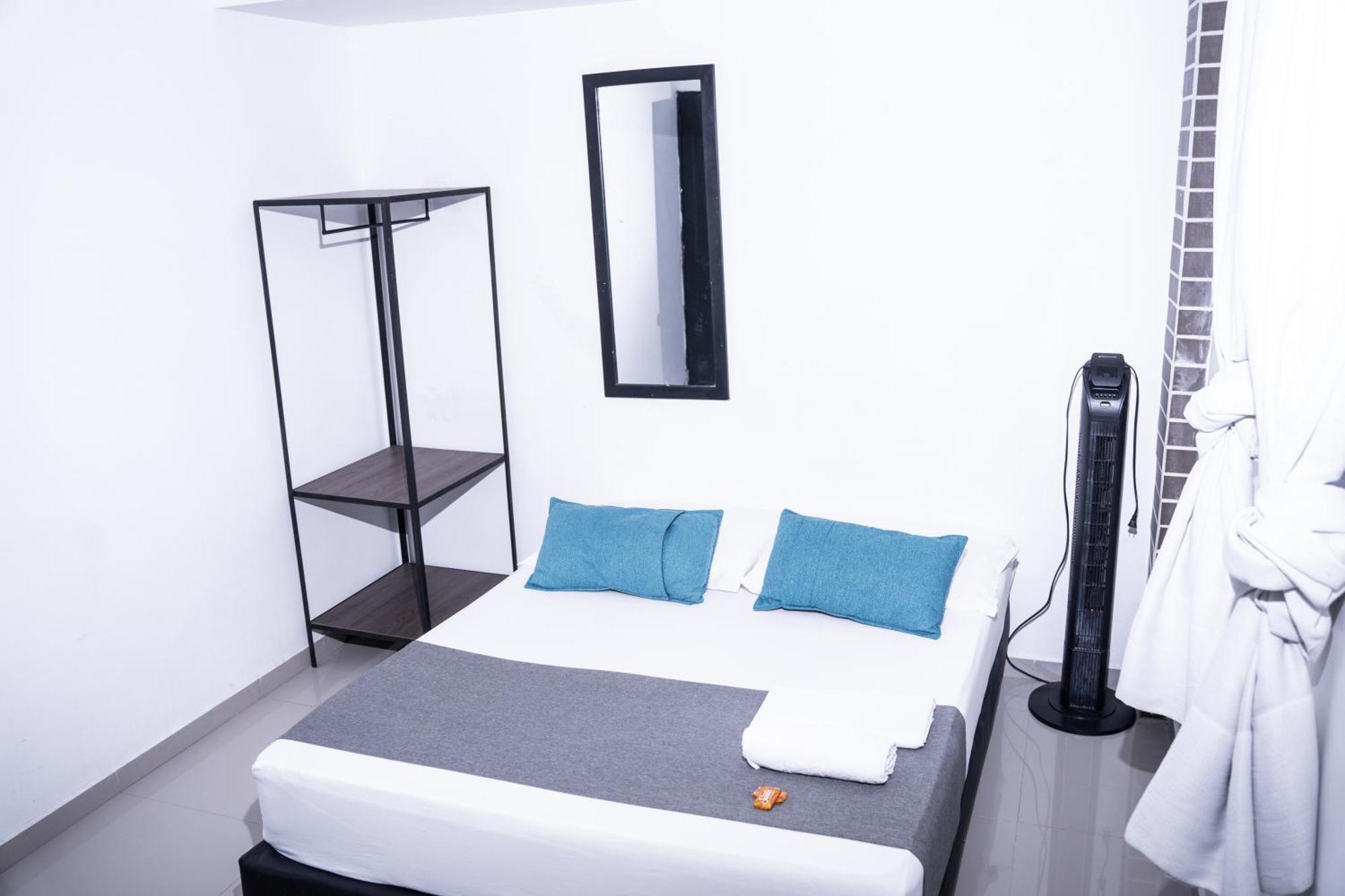 Hotel Laureles De Aburra メデジン エクステリア 写真