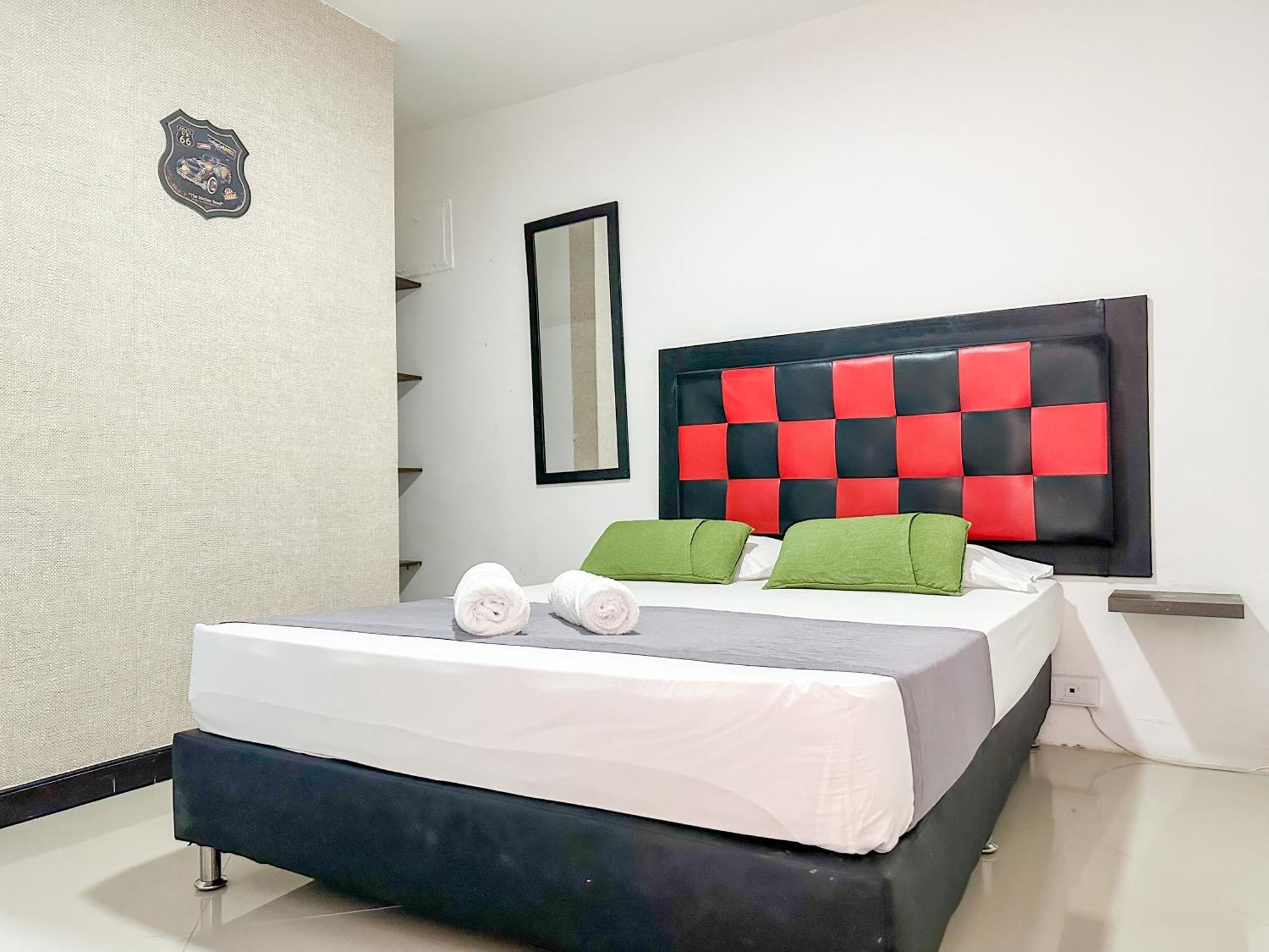 Hotel Laureles De Aburra メデジン エクステリア 写真